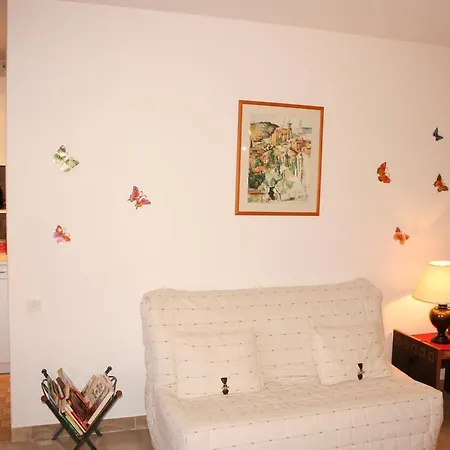 Le Jardin Des Roses Apartment *
